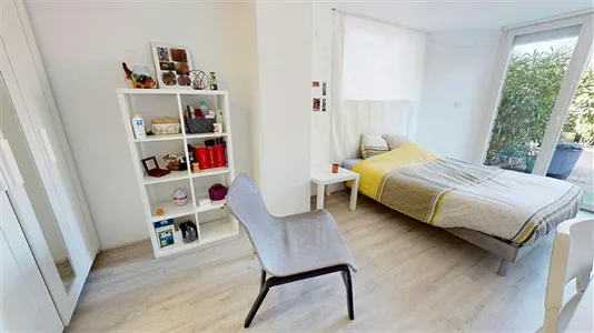 Rooms in Lyon - photo 2