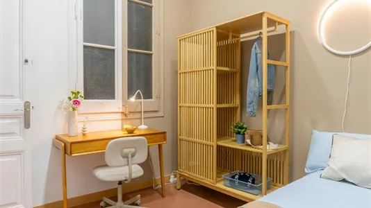 Rooms in Barcelona Gràcia - photo 4