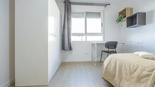 Rooms in el Camí de Vera - photo 7