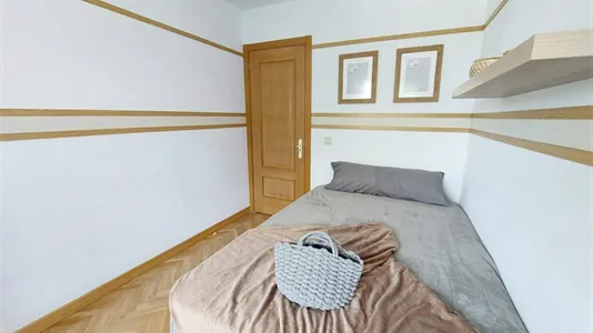 Rooms in Madrid Chamartín - photo 8