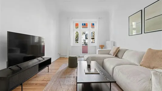 Apartments in Berlin Neukölln - photo 3