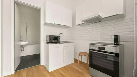 Apartments in Location is not specified - photo 7