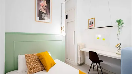 Rooms in Madrid Centro - photo 5