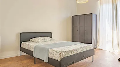 Room for rent in Cinisello Balsamo, Lombardia