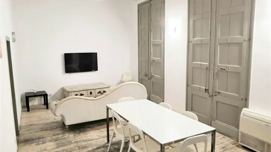 Rooms in Barcelona Ciutat Vella - photo 6