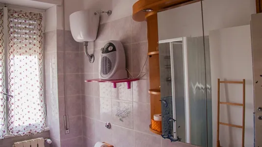 Rooms in Roma Municipio XII – Monte Verde - photo 6