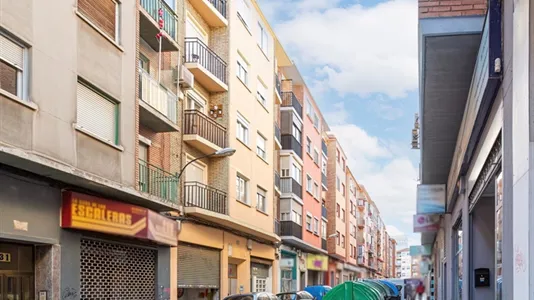 Rooms in Zaragoza - photo 10