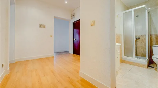 Rooms in Madrid Salamanca - photo 3