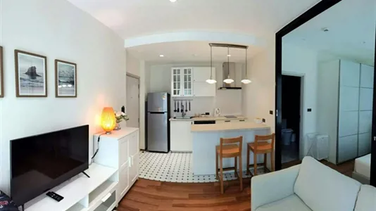 Rooms in Badalona - photo 1