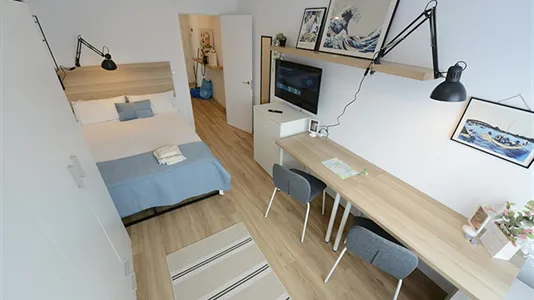 Rooms in Bilbao - photo 4