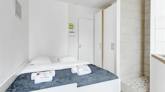 Apartments in Paris 16ème arrondissement (South) - photo 7