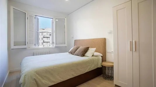 Apartments in Barcelona Eixample - photo 8