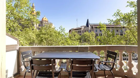 Apartments in Barcelona Eixample - photo 4