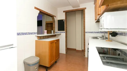 Rooms in Granada - photo 8