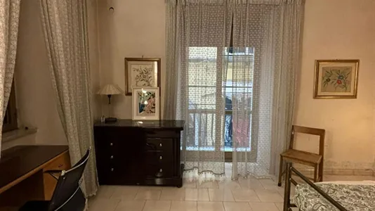 Rooms in Napoli Municipalità 4 - photo 5