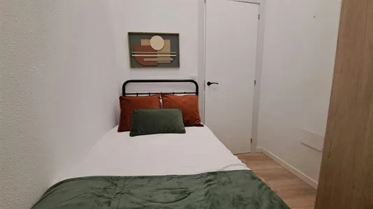 Rooms in Madrid Centro - photo 3