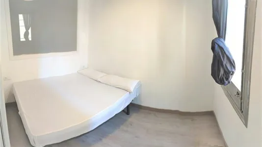 Apartments in Barcelona Ciutat Vella - photo 10