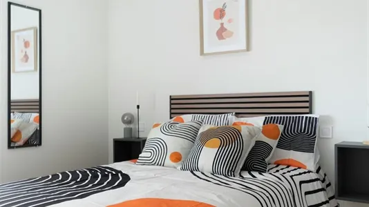 Rooms in Madrid Chamberí - photo 2