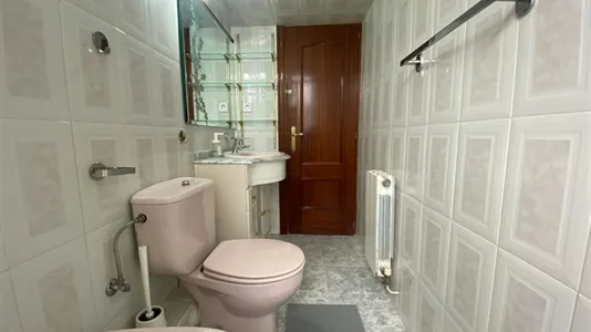 Rooms in Adaro - photo 8