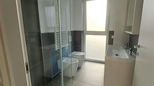 Rooms in Milano Zona 2 - Stazione Centrale, Gorla, Turro, Greco, Crescenzago - photo 8