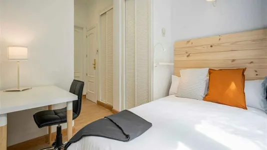Rooms in Madrid Centro - photo 4