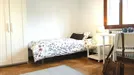Room for rent, Padua, Veneto, &lt;span class=&quot;blurred street&quot; onclick=&quot;ProcessAdRequest(10414460)&quot;&gt;&lt;span class=&quot;hint&quot;&gt;See streetname&lt;/span&gt;[xxxxxxxxxxxxx]&lt;/span&gt;