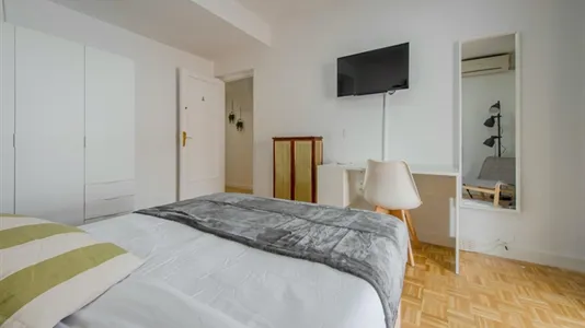 Rooms in Madrid Chamartín - photo 4