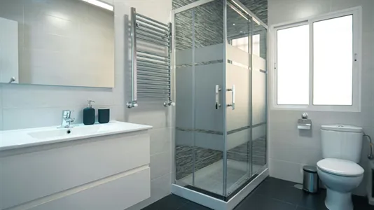 Rooms in Madrid Chamartín - photo 10