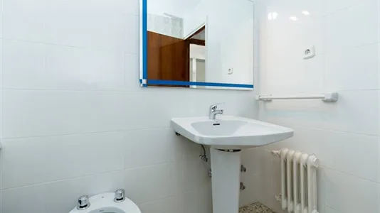 Rooms in Granada - photo 6