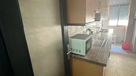 Rooms in Málaga - photo 6