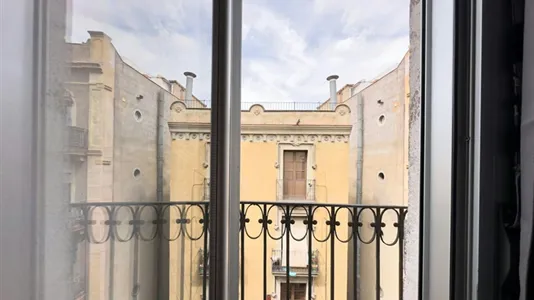 Rooms in Barcelona Ciutat Vella - photo 4