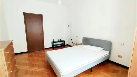 Rooms in Milano Zona 8 - Fiera, Gallaratese, Quarto Oggiaro - photo 2