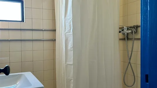 Rooms in Aveiro - photo 8