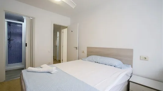 Rooms in el Camí de Vera - photo 5