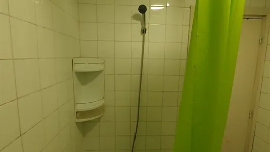 Rooms in Granada - photo 10