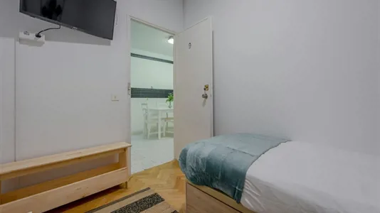 Rooms in Madrid Tetuán - photo 3