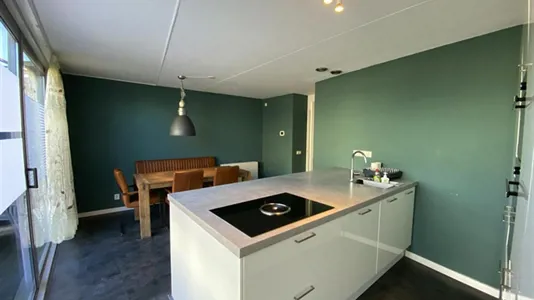 Rooms in Capelle aan den IJssel - photo 3