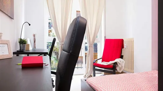 Rooms in Milano Zona 8 - Fiera, Gallaratese, Quarto Oggiaro - photo 5