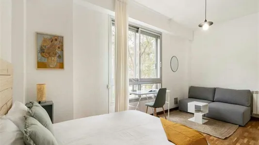 Rooms in Madrid Hortaleza - photo 4