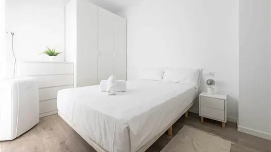Apartments in Valencia Ciutat Vella - photo 6
