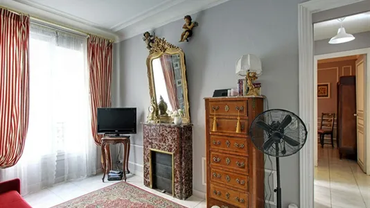 Apartments in Paris 18ème arrondissement - Montmartre - photo 10