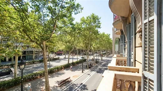 Rooms in Barcelona Eixample - photo 4