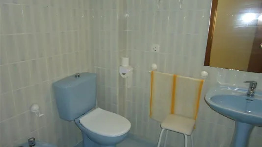 Rooms in Córdoba - photo 10