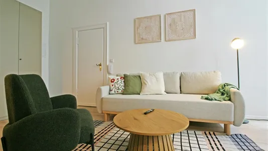 Apartments in Berlin Charlottenburg-Wilmersdorf - photo 2