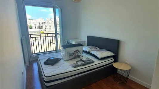 Rooms in Saint-Denis - photo 3