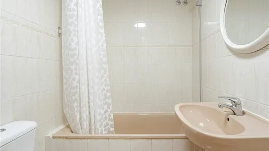 Rooms in Guadalajara - photo 9