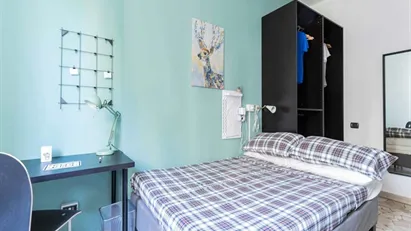 Room for rent in Milano Zona 6 - Barona, Lorenteggio, Milan