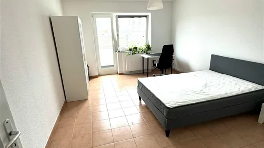 Rooms in Dusseldorf - photo 2