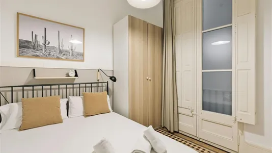 Apartments in Barcelona Eixample - photo 9