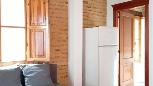 Apartments in Valencia Ciutat Vella - photo 3